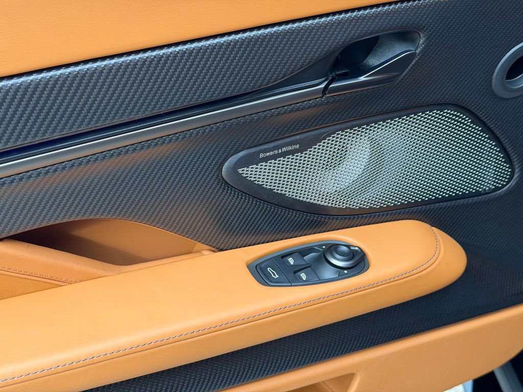 New 2026 Aston Martin Vanquish Convertible image 23