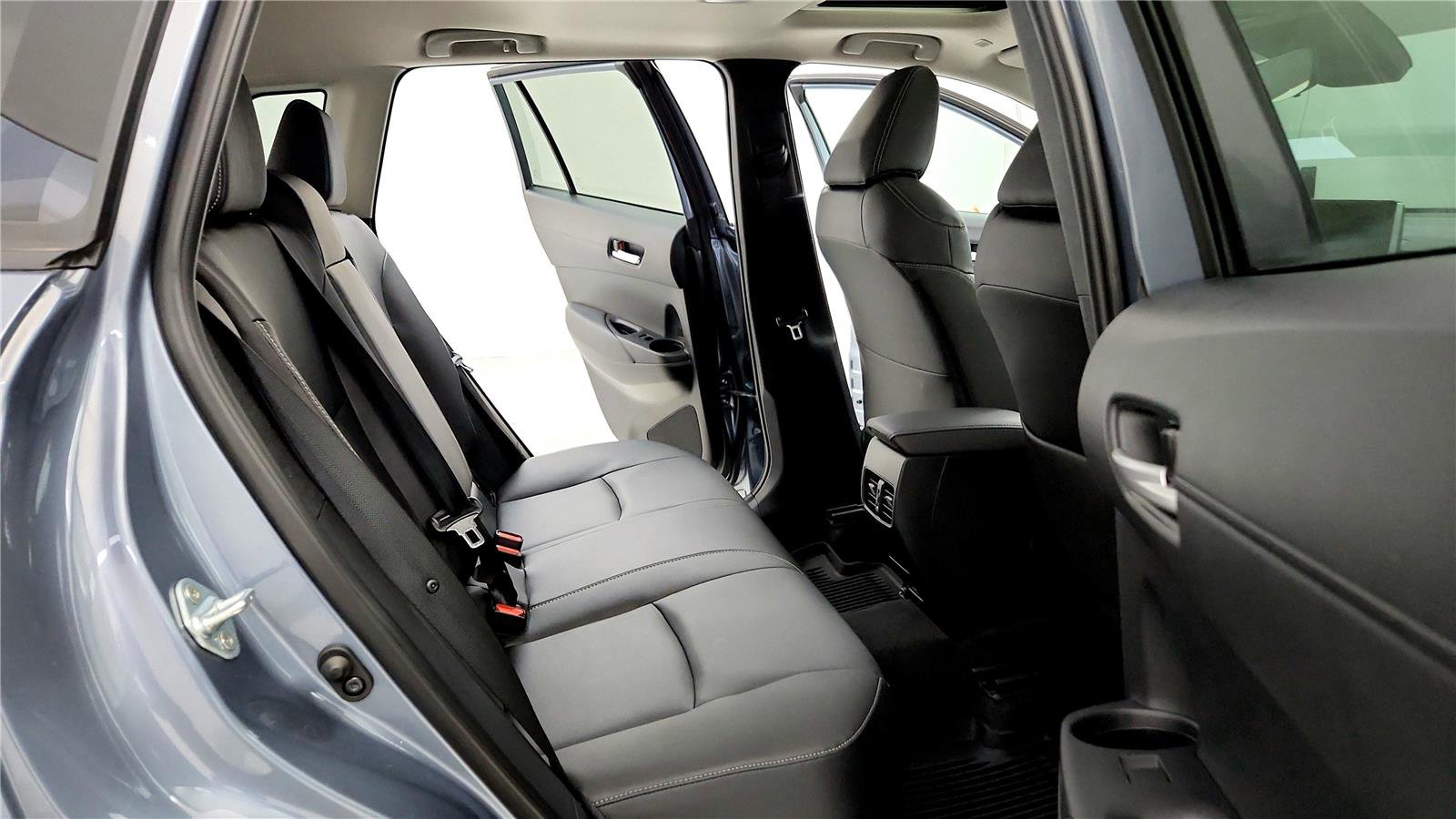 Certified 2024 Toyota Corolla Cross XLE w/ Convenience Package image 26