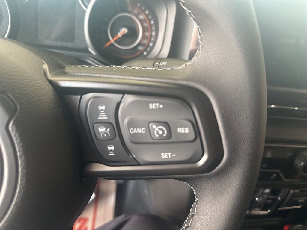 New 2025 Jeep Gladiator Sport image 24