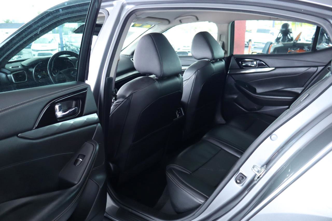 Used 2020 Nissan Maxima 3.5 SV w/ Floor Mat Group FWD image 28