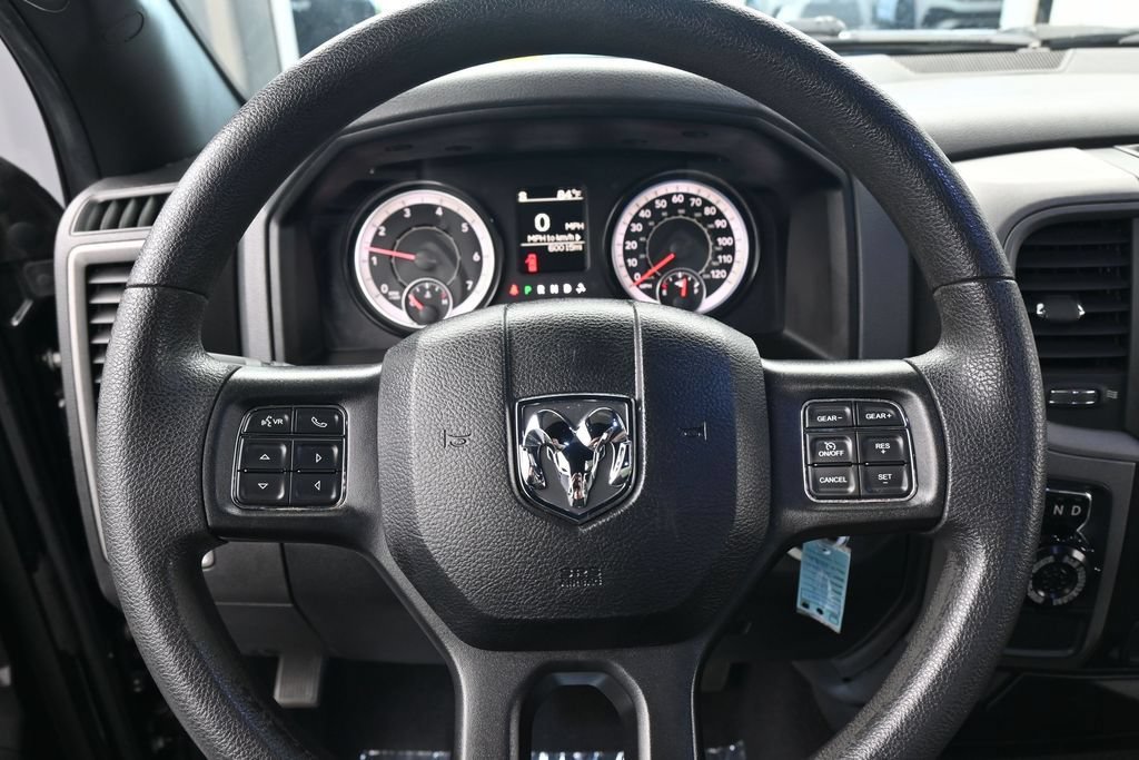 Used 2018 RAM 1500 Express w/ Black Ram 1500 Express Group RWD image 14