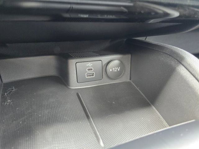 New 2025 Ford Escape SE w/ Class II Trailer Tow Package image 27