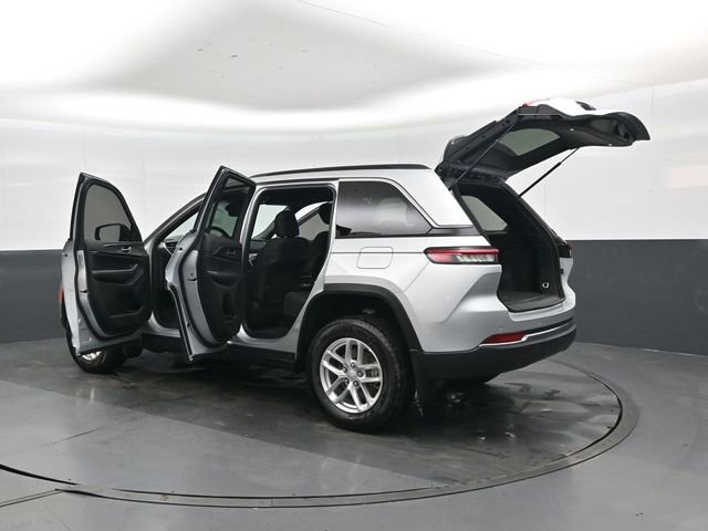 New 2025 Jeep Grand Cherokee Laredo image 46