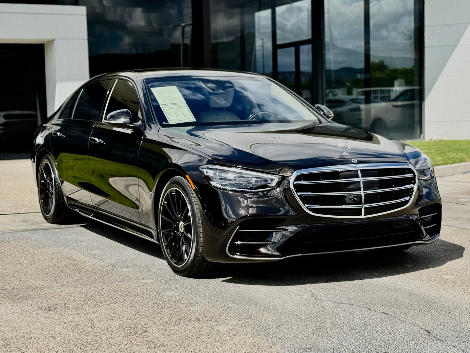 Used 2023 Mercedes-Benz S 500 4MATIC image 9