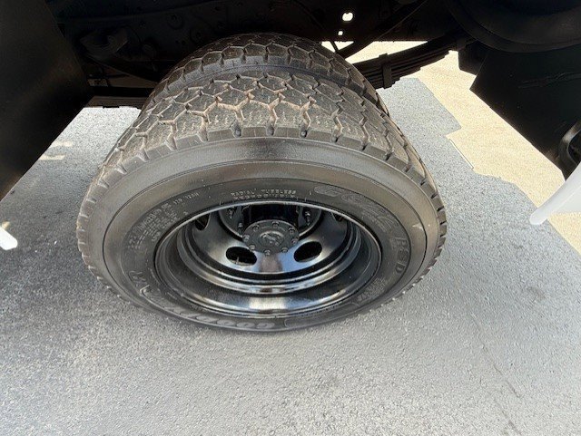 Used 2000 Ford F450 XL image 10