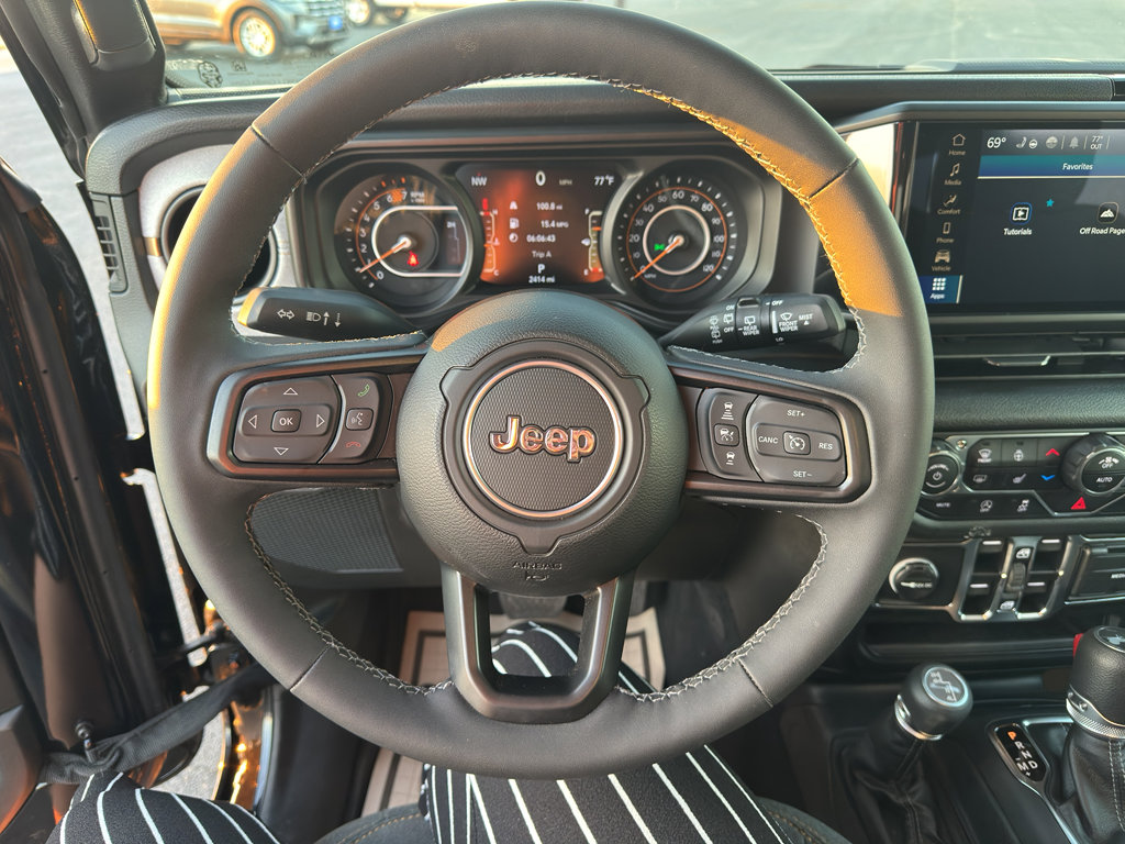 Used 2025 Jeep Wrangler Sport S image 13