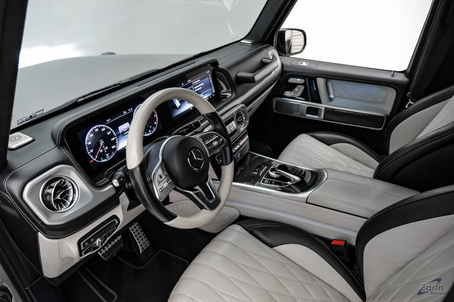 Used 2021 Mercedes-Benz G 550 image 3