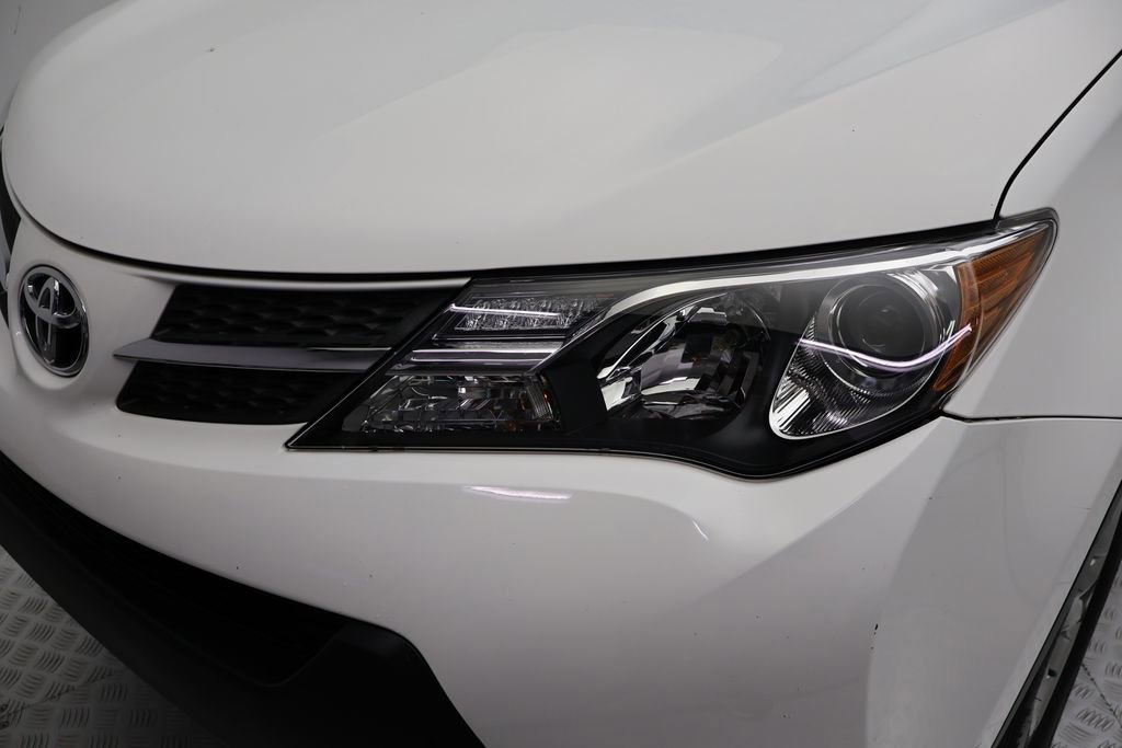 Certified 2015 Toyota RAV4 XLE image 3