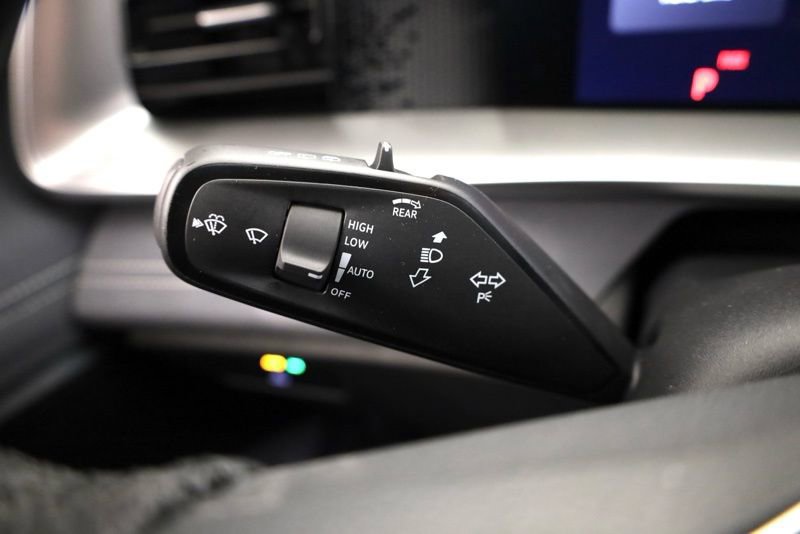 New 2026 Volkswagen Tiguan SE R-Line image 26