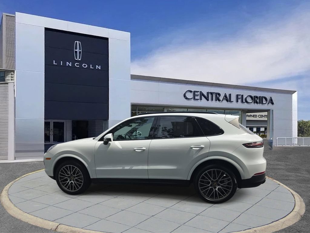 Used 2023 Porsche Cayenne Platinum Edition AWD/4WD image 6