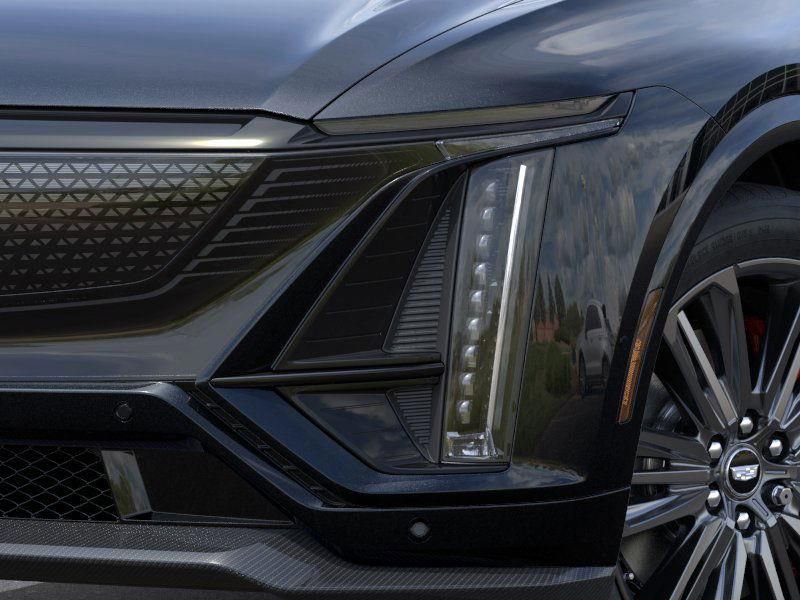 New 2026 Cadillac Lyriq V w/ Exterior Carbon Fiber Package image 10