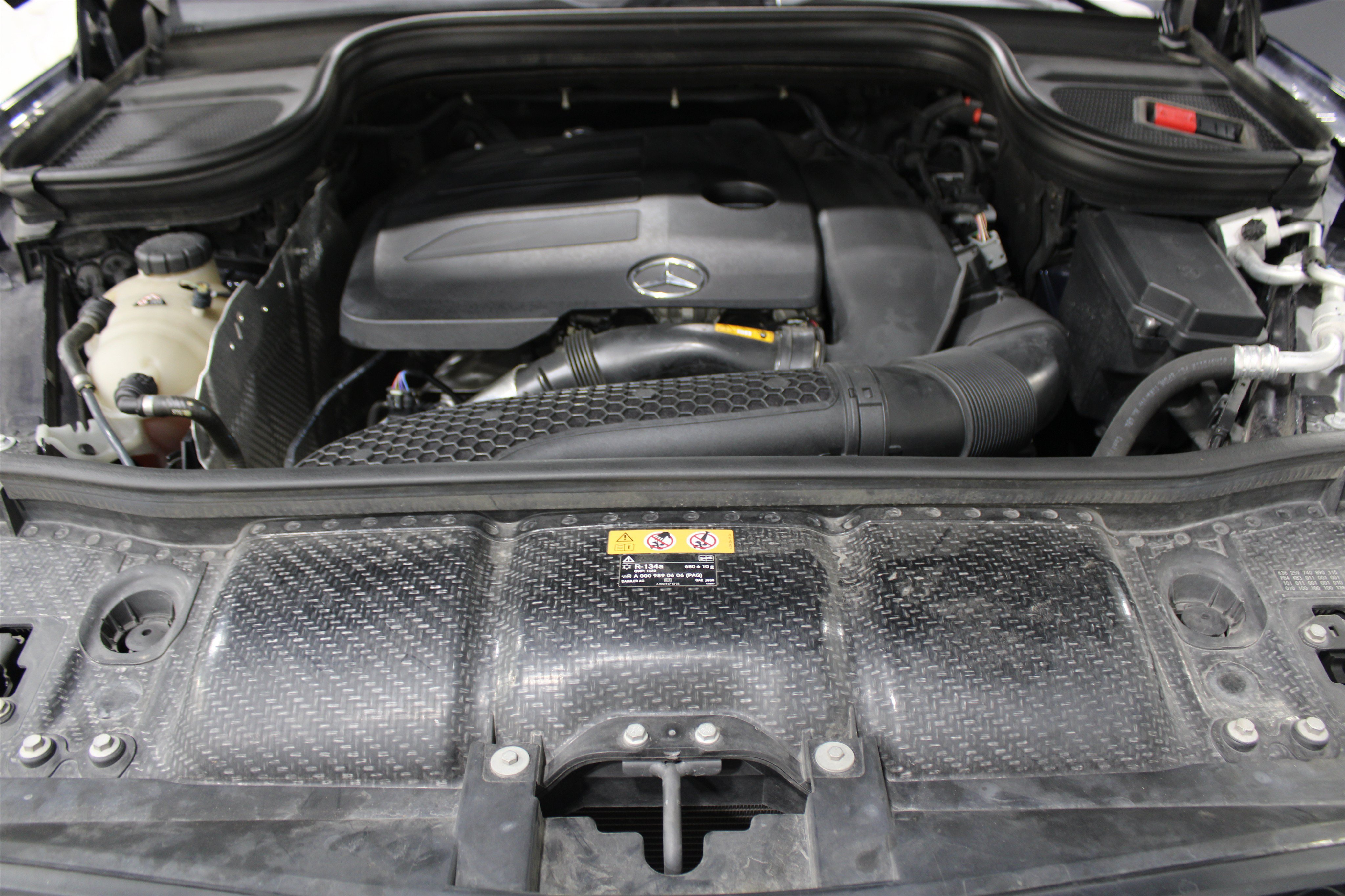 Used 2020 Mercedes-Benz GLE 350 4MATIC w/ Premium Package image 38