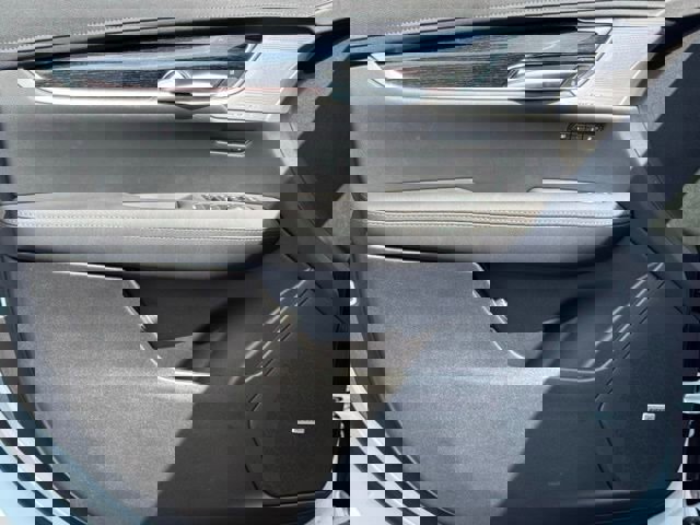 New 2025 Cadillac XT5 Premium Luxury w/ Technology Package FWD image 15