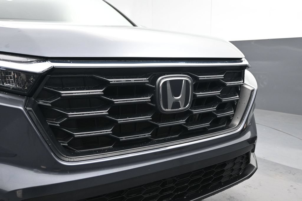 Used 2025 Honda CR-V LX image 4