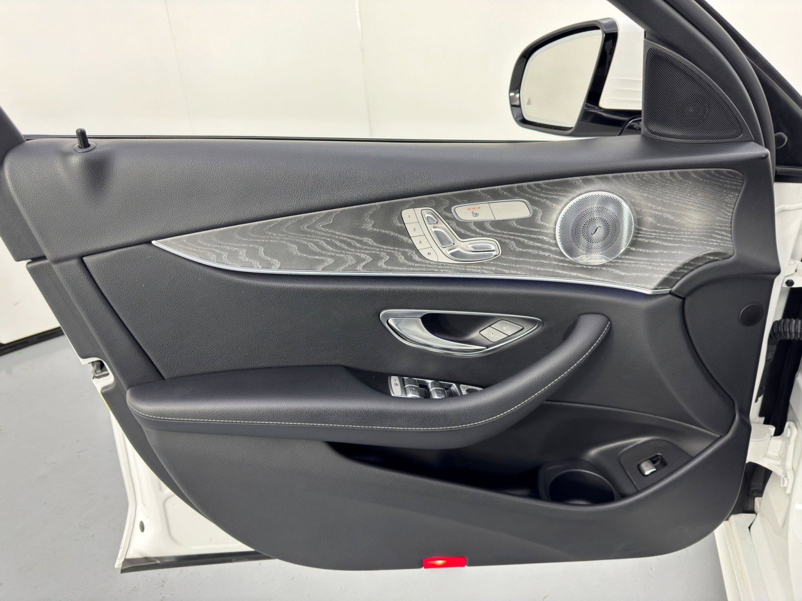 Used 2021 Mercedes-Benz E 350 Sedan w/ Premium Package image 41