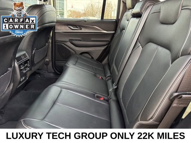 Used 2023 Jeep Grand Cherokee Limited w/ Luxury Tech Group II image 22