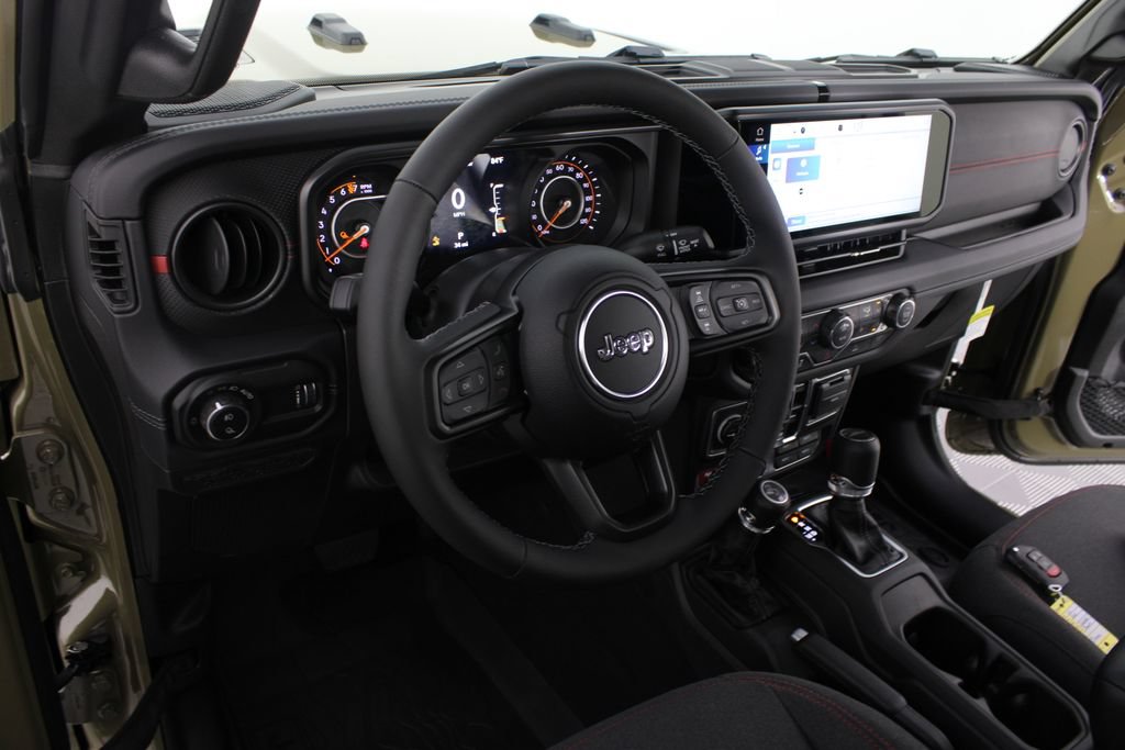 New 2026 Jeep Gladiator Rubicon w/ Steel Power Dome Hood Package AWD/4WD image 8