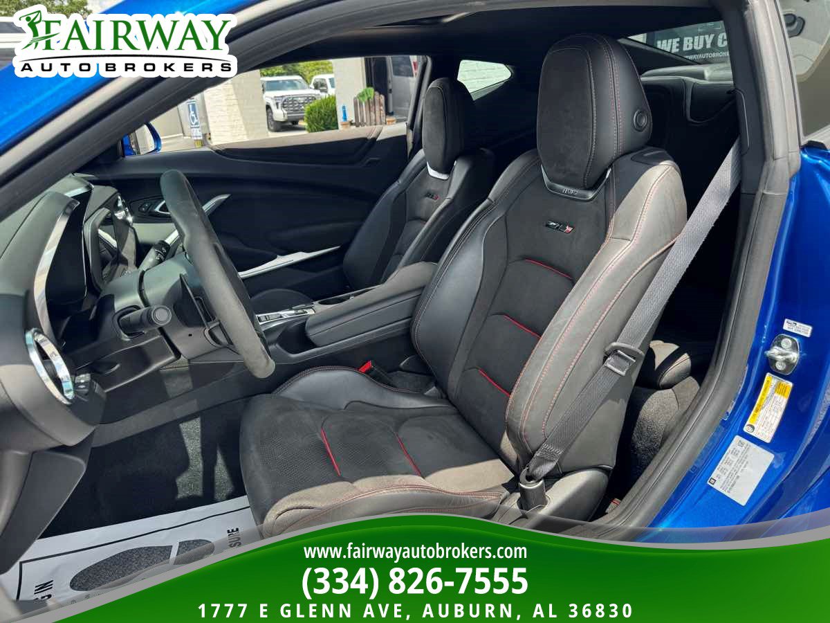 Used 2018 Chevrolet Camaro ZL1 RWD image 10