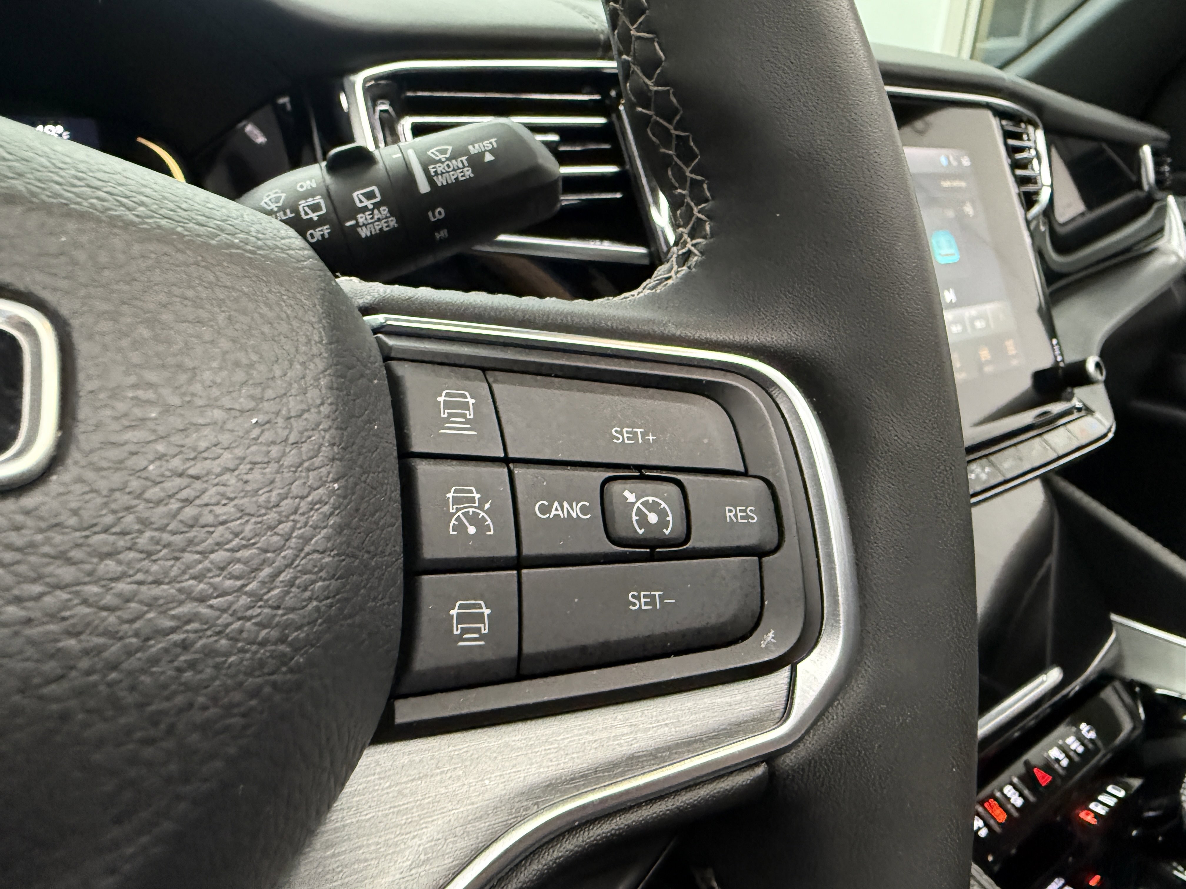 Used 2023 Jeep Wagoneer Series II image 9