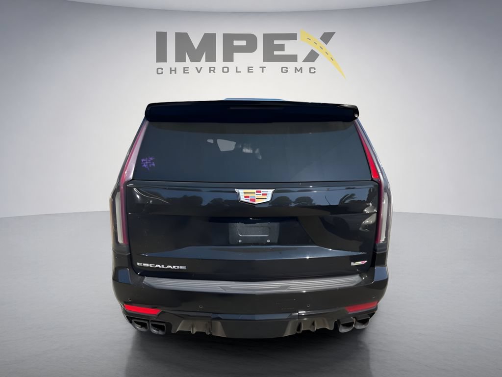Used 2023 Cadillac Escalade ESV V AWD/4WD image 3