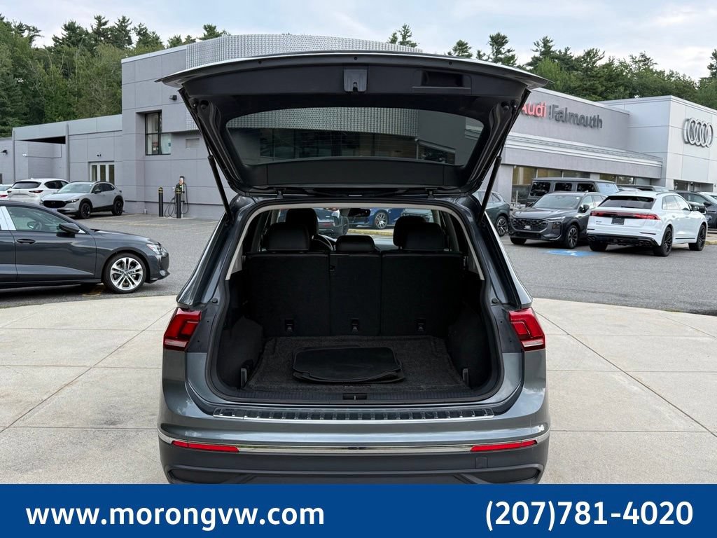 Used 2023 Volkswagen Tiguan SE w/ Panoramic Sunroof Package AWD/4WD image 16