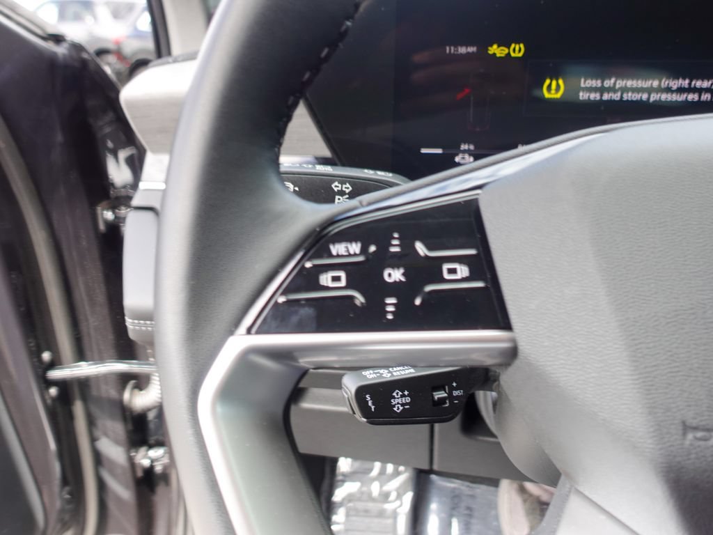Used 2025 Audi Q6 e-tron Premium w/ Convenience Package RWD image 11