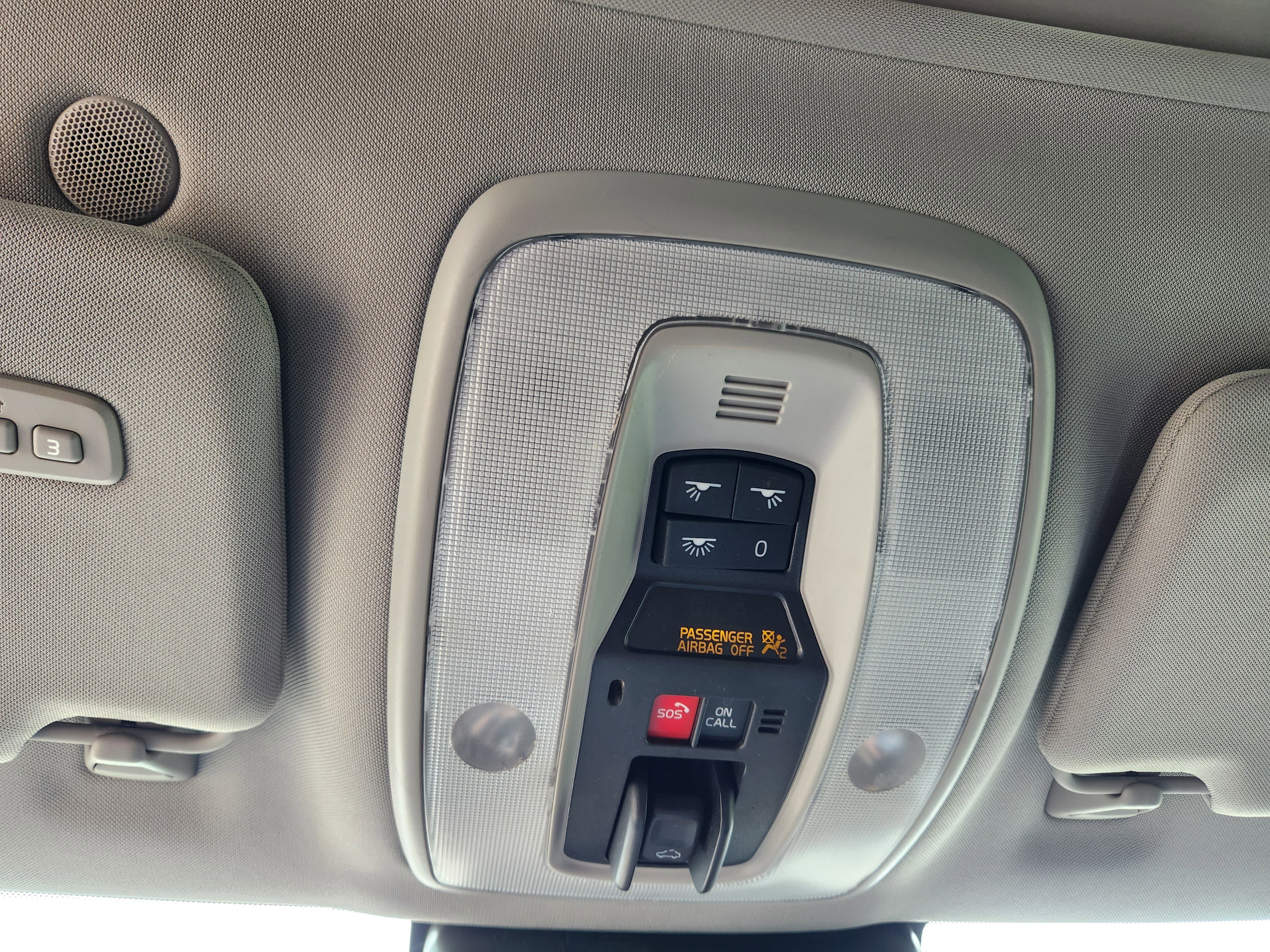 Used 2018 Volvo V60 T5 Cross Country w/ Convenience Package image 25