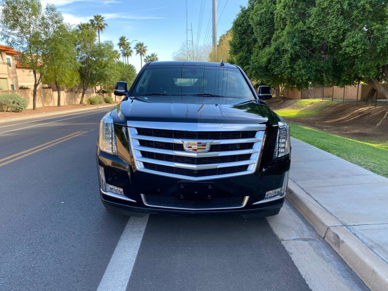 Used 2016 Cadillac Escalade 4WD image 3