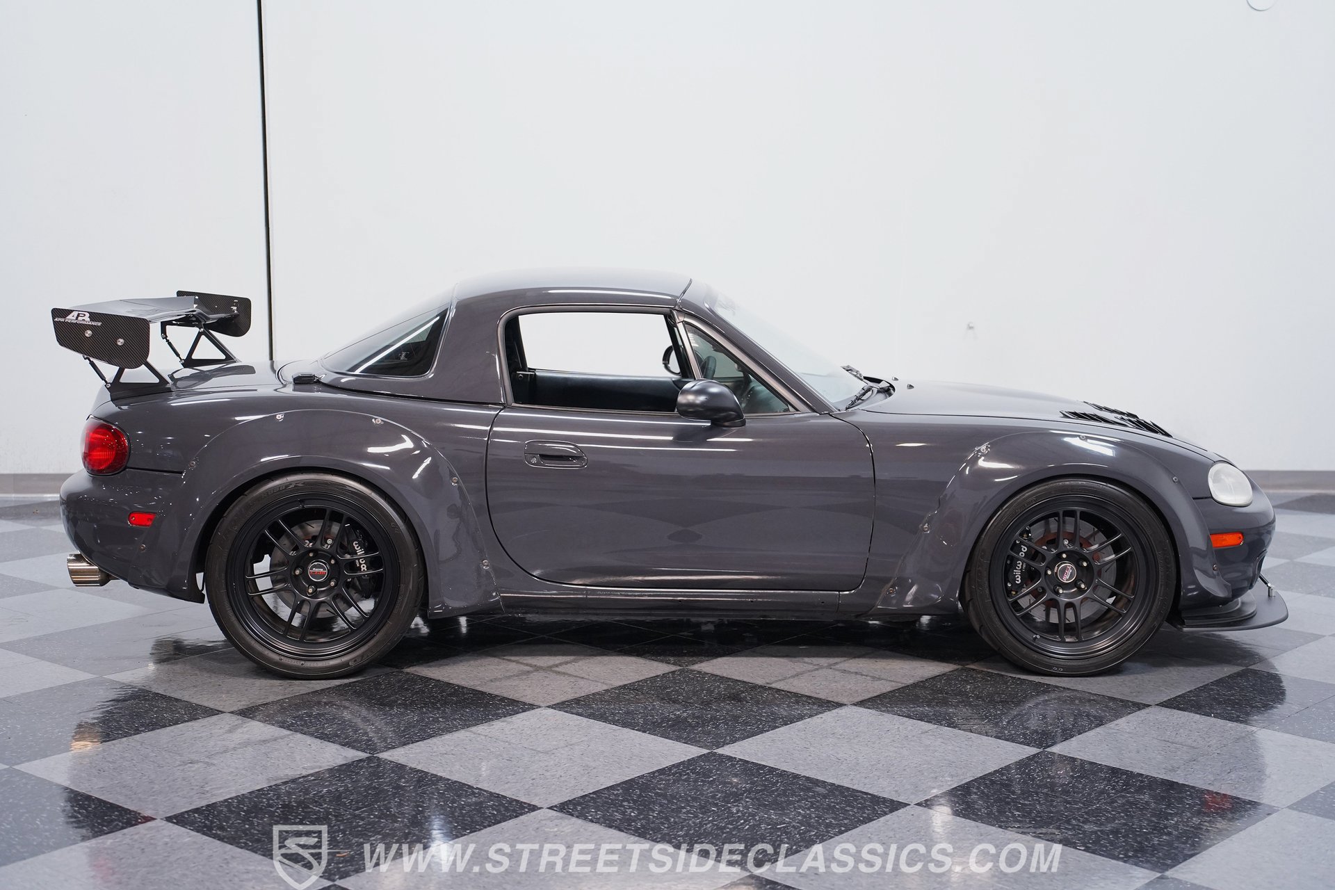 Used 2000 MAZDA MX-5 Miata RWD image 12