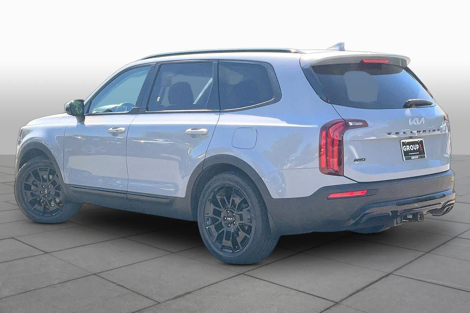 Used 2022 Kia Telluride SX w/ SX Prestige Package AWD/4WD image 12