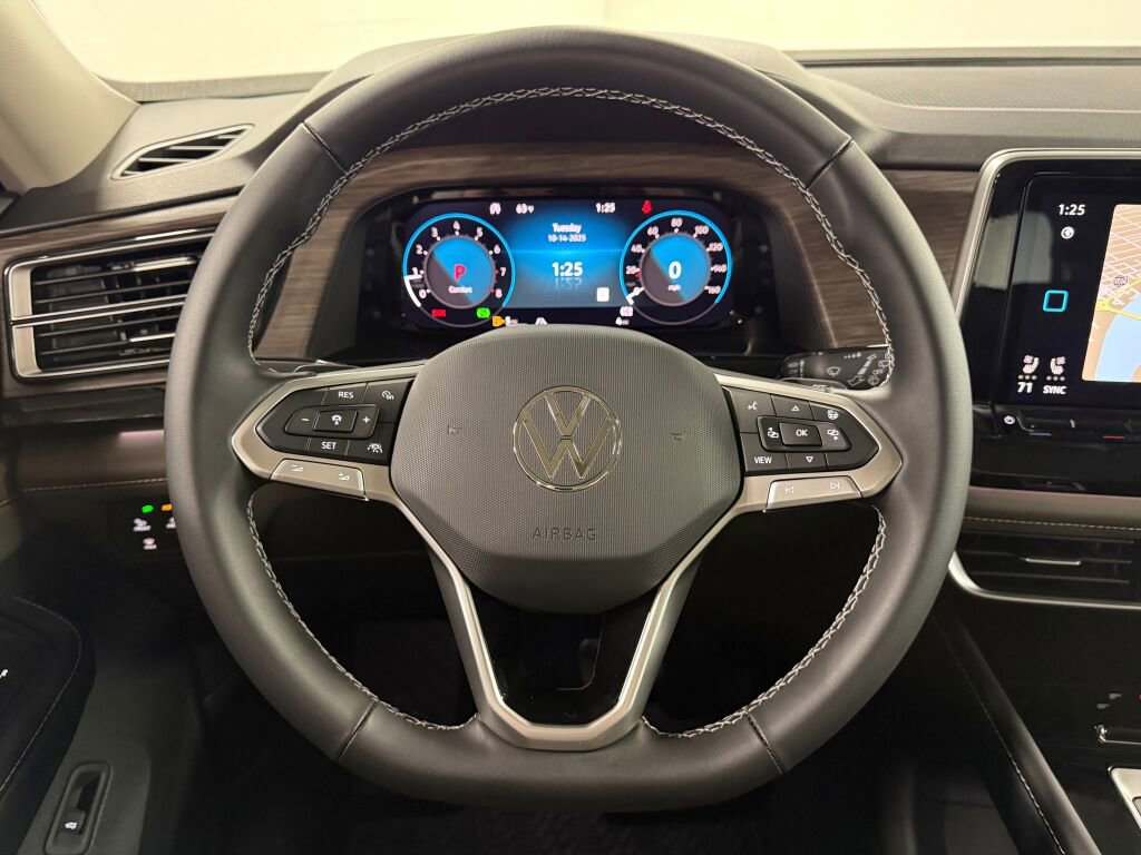 New 2026 Volkswagen Atlas SEL image 12