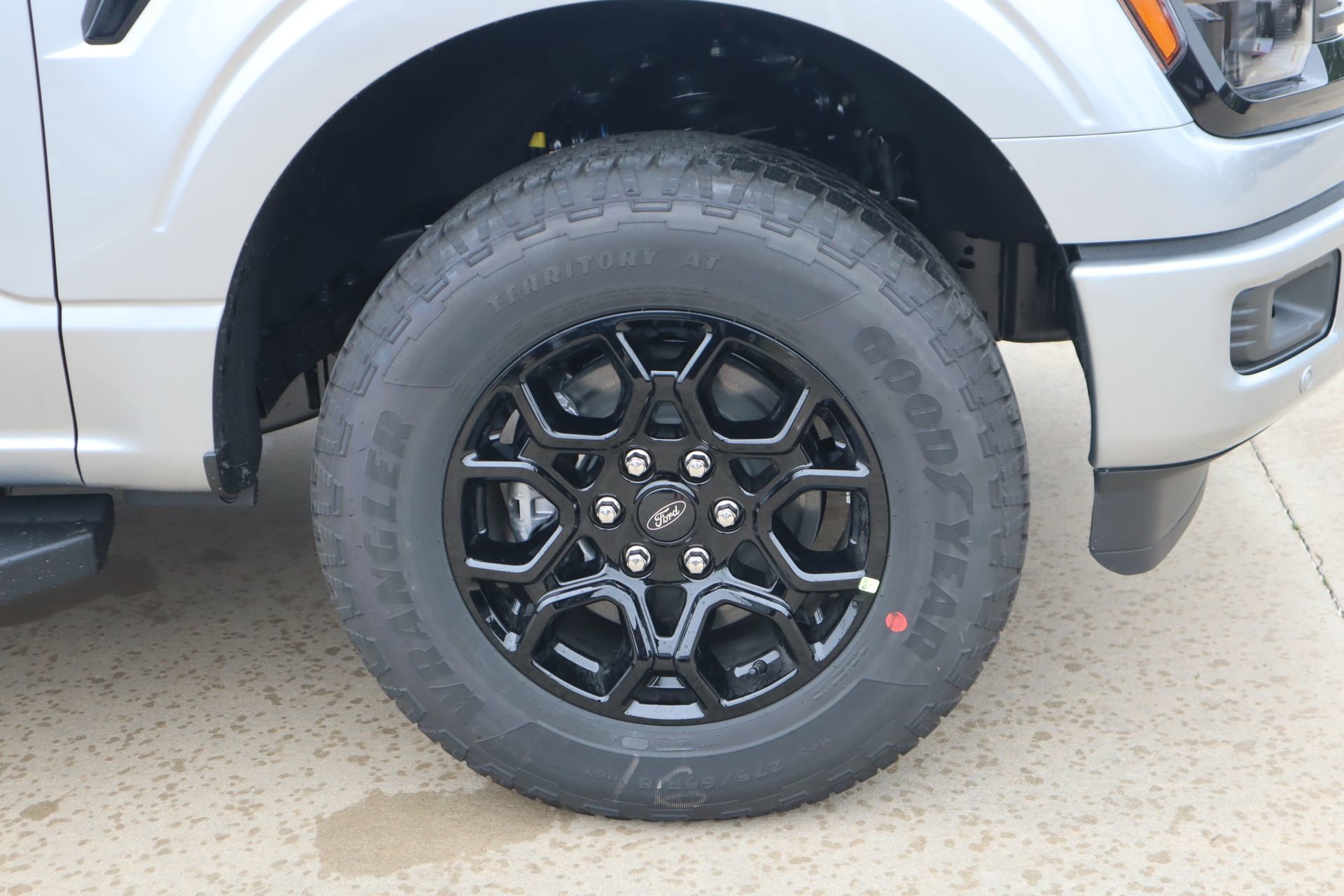 New 2026 Ford F150 XLT w/ Equipment Group 302A MID AWD/4WD image 18