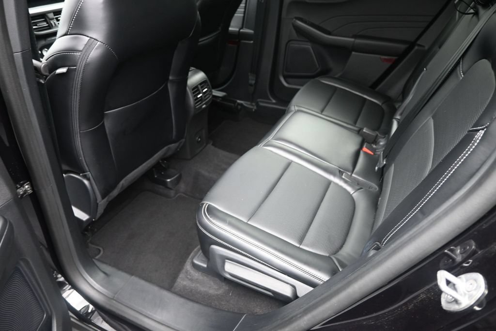 Used 2025 Ford Escape Platinum AWD/4WD image 14
