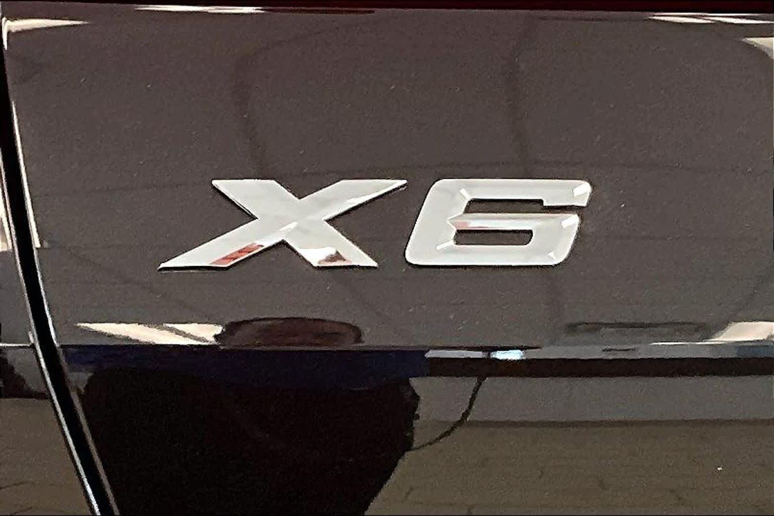 Used 2024 BMW X6 xDrive40i AWD/4WD image 28