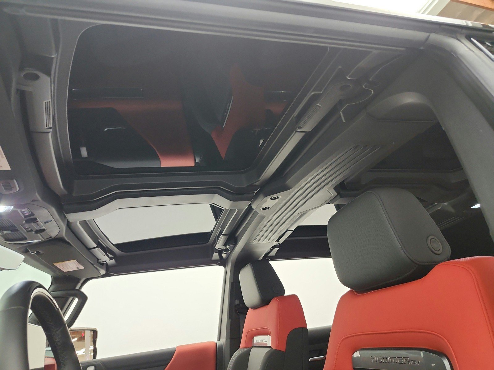 Used 2026 GMC Hummer EV 3X w/ Carbon Fiber Edition Package AWD/4WD image 11
