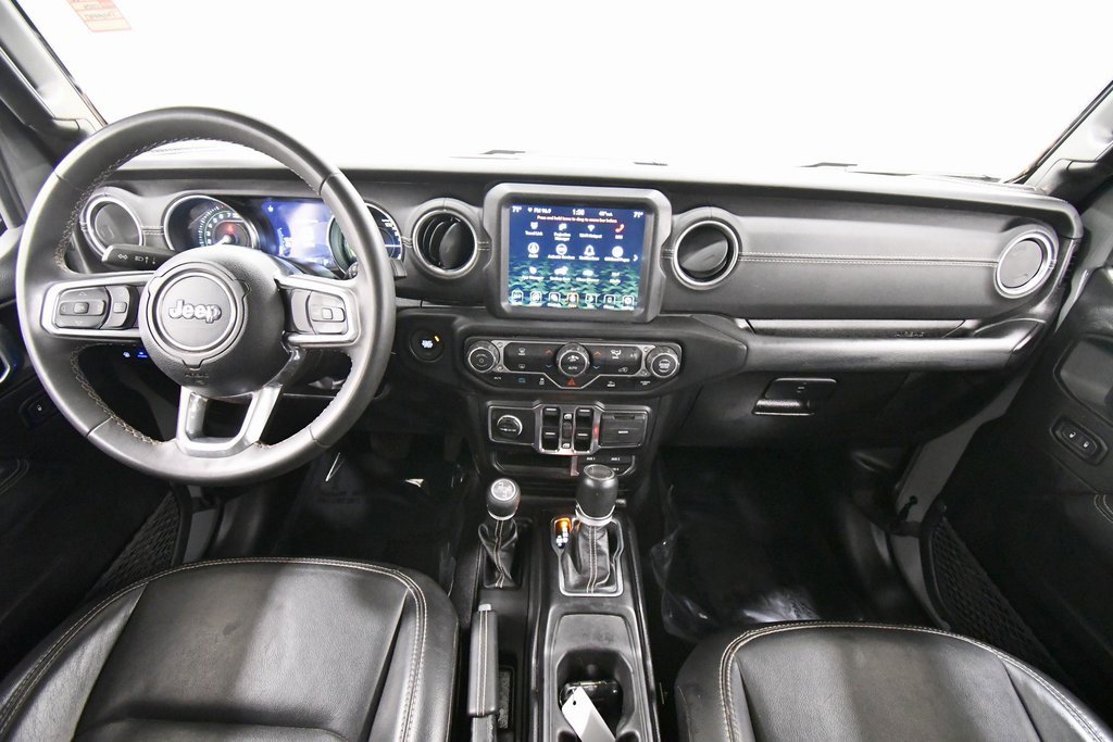 Used 2023 Jeep Wrangler Unlimited Sahara image 3