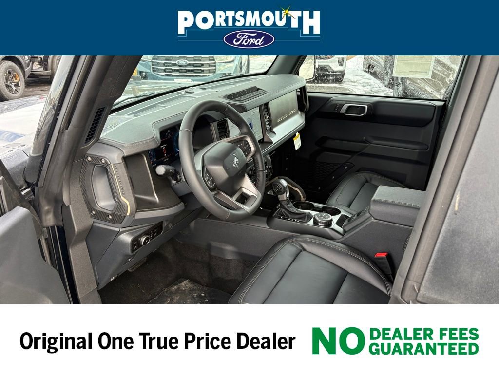 New 2025 Ford Bronco Badlands image 3