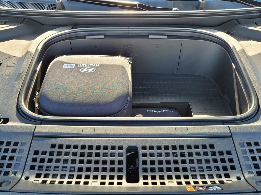 New 2026 Hyundai Ioniq 9 Calligraphy image 20