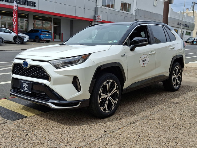 Used 2021 Toyota RAV4 XSE w/ Weather Package AWD/4WD image 3
