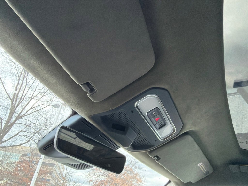 Used 2022 Rivian R1T Adventure image 34