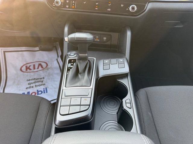 New 2026 Kia Sportage LX w/ LX Convenience Package AWD/4WD image 13