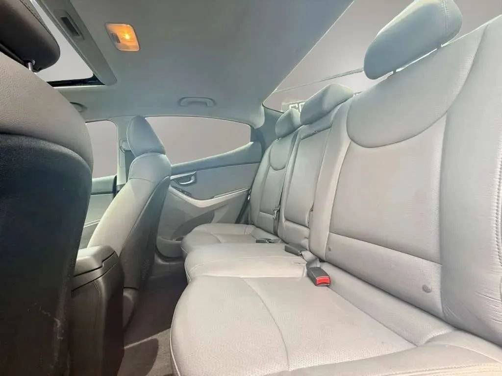 Used 2012 Hyundai Elantra Limited FWD image 17