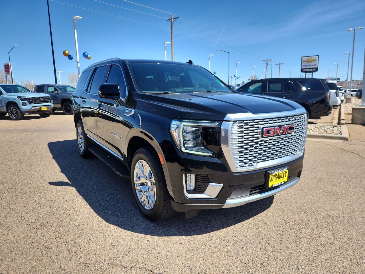 Used 2024 GMC Yukon Denali image 2