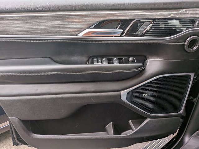 Used 2022 Jeep Wagoneer Series III w/ Premium Group I image 11