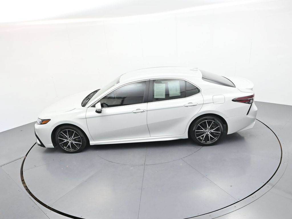 Used 2023 Toyota Camry SE FWD image 25