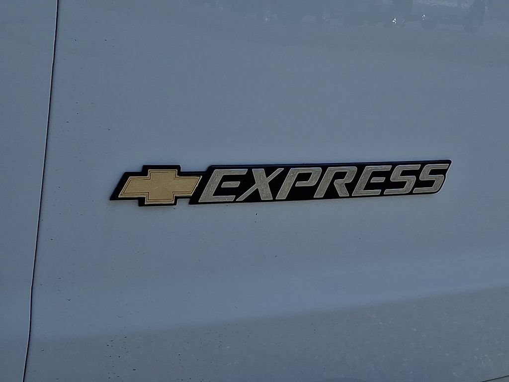 New 2026 Chevrolet Express 2500 Extended w/ Driver Convenience Package RWD image 20