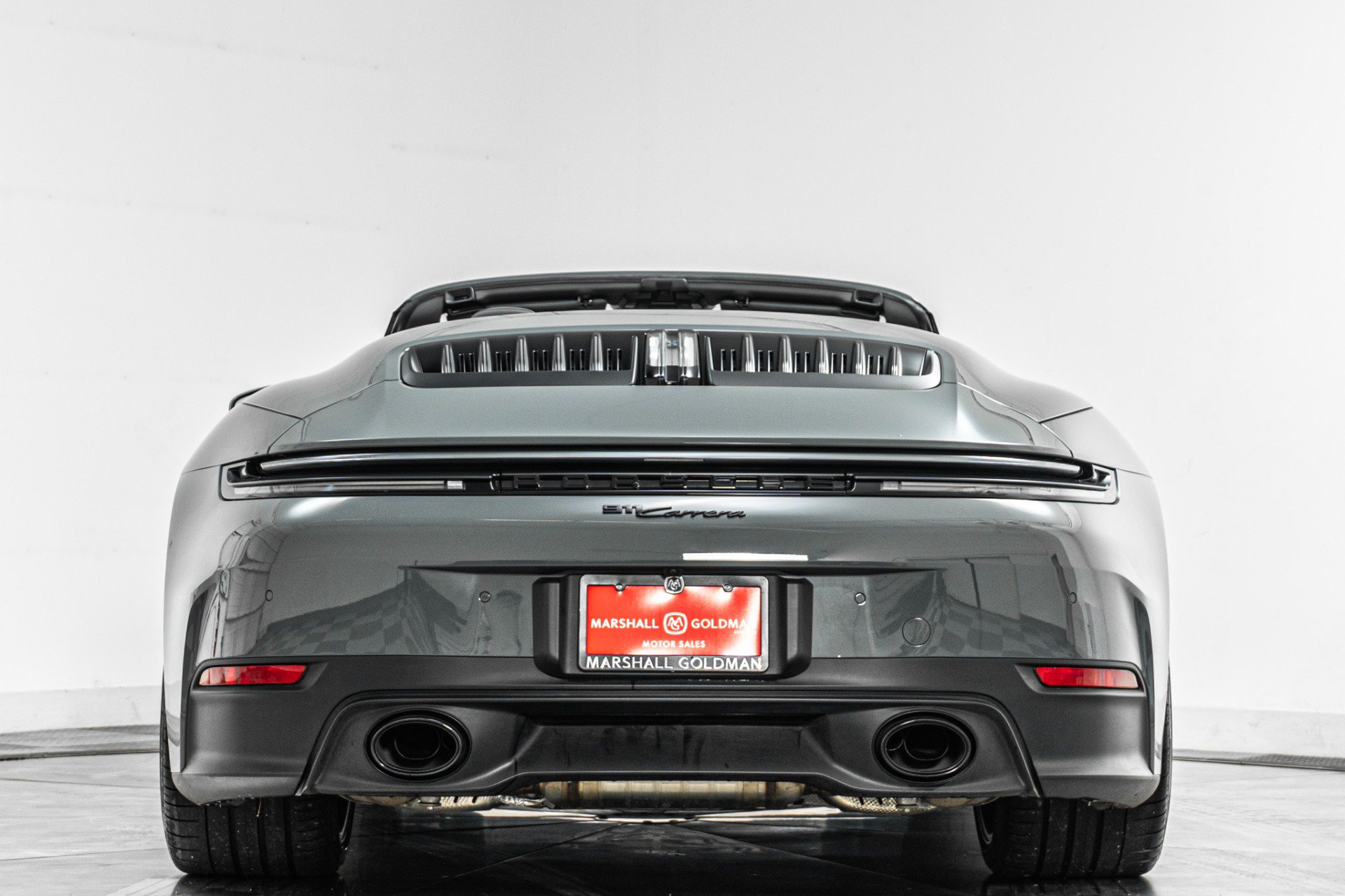 Used 2025 Porsche 911 Carrera RWD image 8