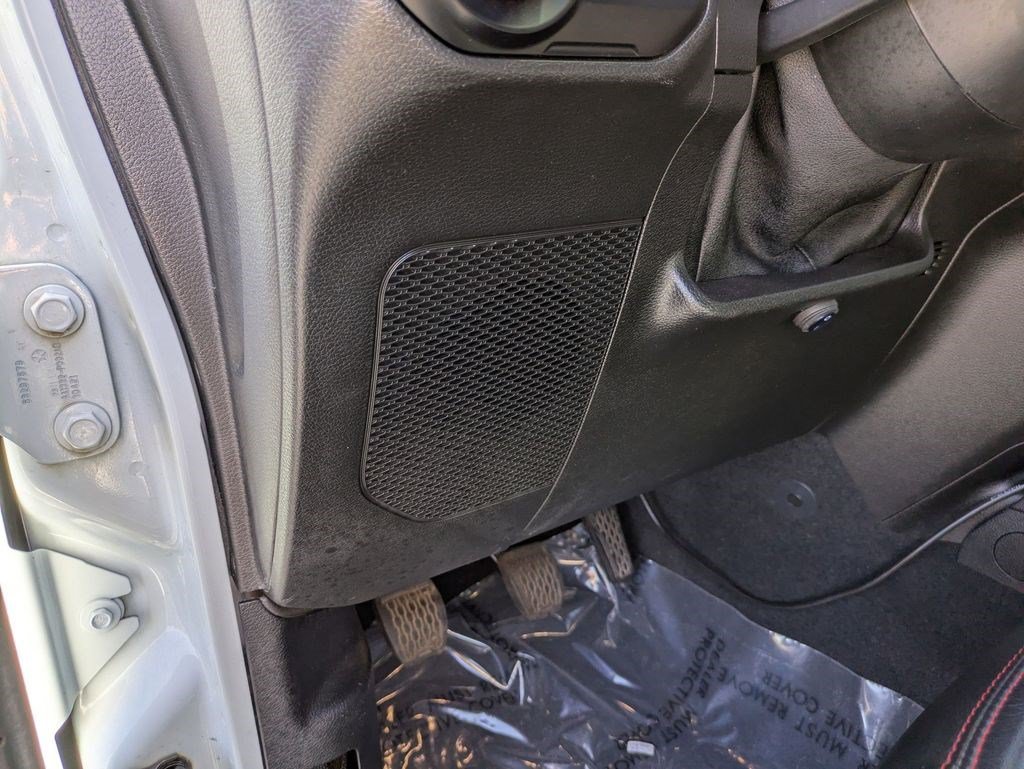 Used 2021 Jeep Wrangler Rubicon AWD/4WD image 13