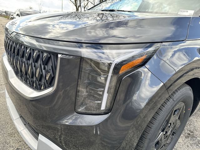 New 2026 Kia Carnival LX FWD image 27