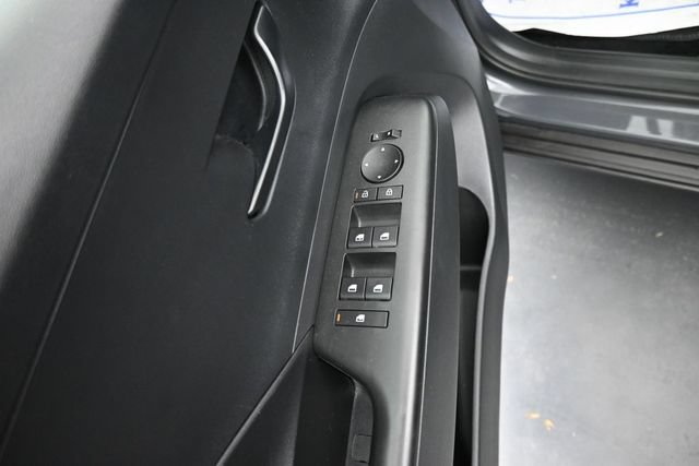 Used 2025 Hyundai Kona SEL FWD image 11